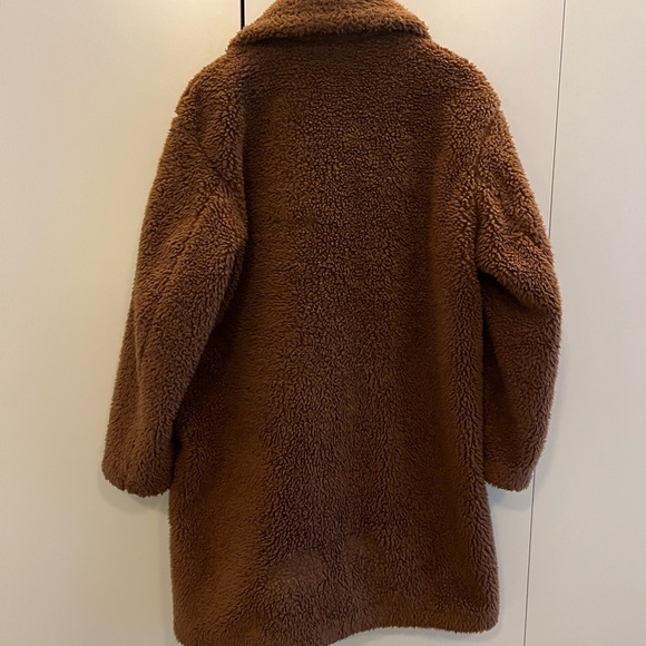 Uniqlo Cozy Brown Teddy Coat - Picture 2 of 6
